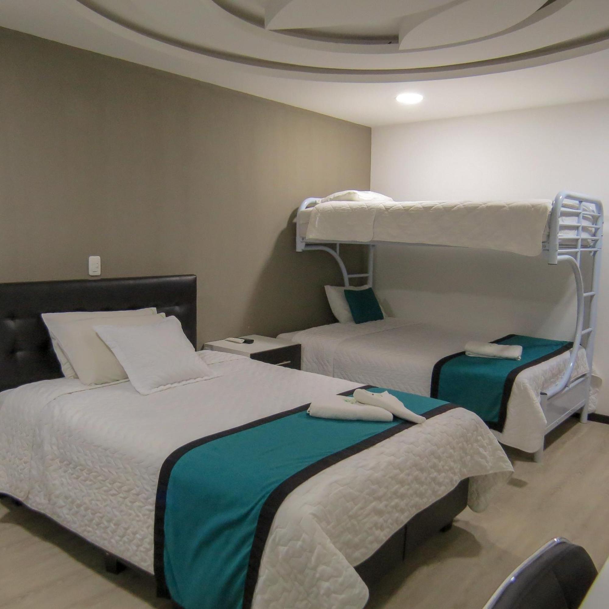 Hosteria Airport Garden Tababela Ngoại thất bức ảnh