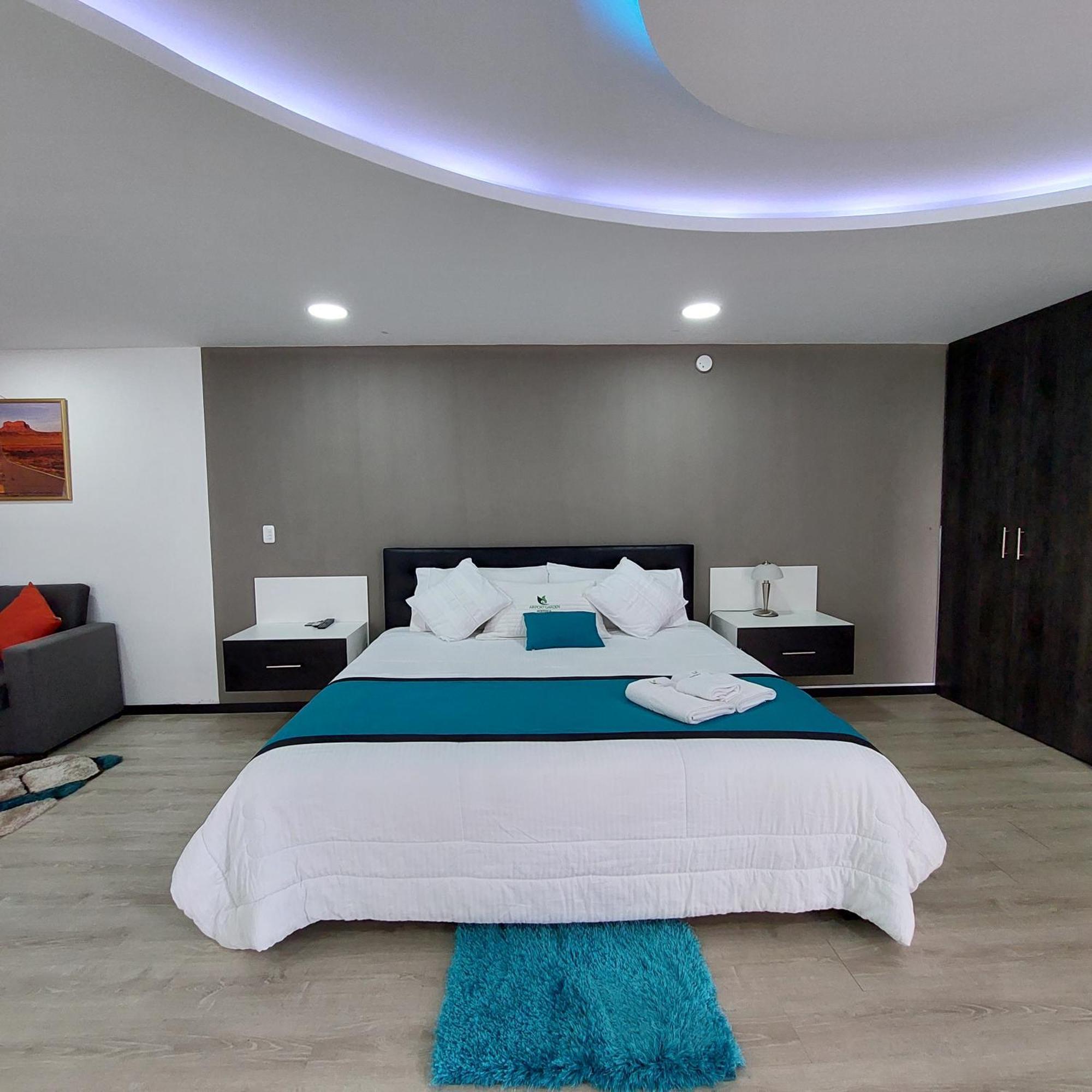 Hosteria Airport Garden Tababela Ngoại thất bức ảnh